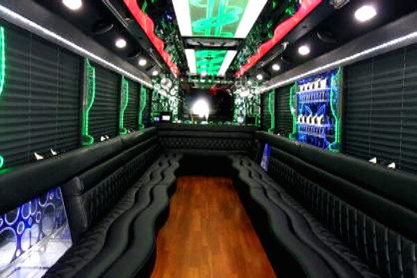 20 passenger orlando party bus